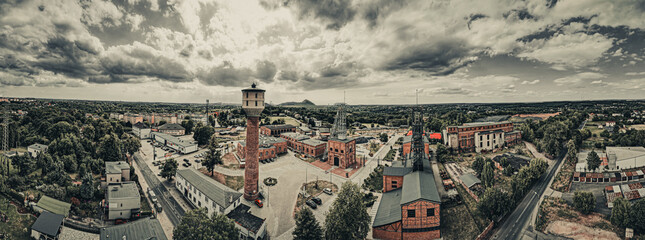Zabytkowa Kopalnia Ignacy, obiekt turystyki i kultury, który powstał na terenie dawnej Kopalni Ignacy w Rybniku, na Górnym Śląsku w Polsce. Panorama z lotu ptaka © Franciszek