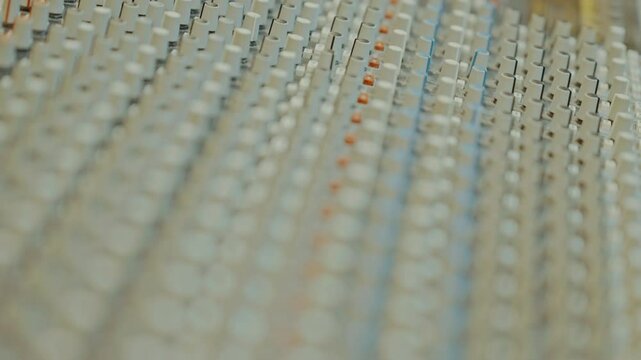 Close Up Classic Luxury Audio Mixer Change focus