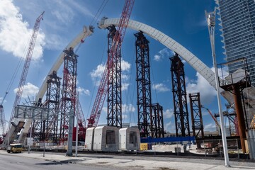 Miami signature bridge construction