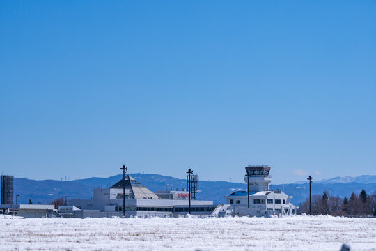 長野県松本市　冬の松本空港