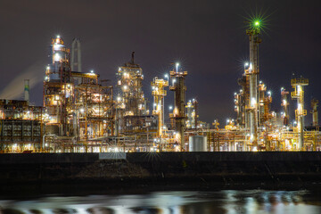 三重県四日市市　四日市コンビナートの風景