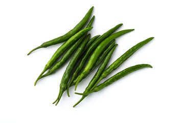 夏野菜　青唐辛子（青とうがらし, 青トウガラシ）白背景　コピースペースあり　Green chili peppers (green pepper,chile verde) white background, copy space available