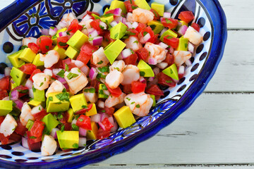 エビのセビーチェ（海老のセビーチェ）（セビチェ, セビッチェ）メキシコ料理 コピースペースあり Mexican shrimp ceviche（Mexican shrimp cebiche, Ceviche de camarón, Cebiche de camarón), copy space available
