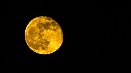 空に煌めく満月のイメージ 背景素材 16:9サイズ AI生成素材