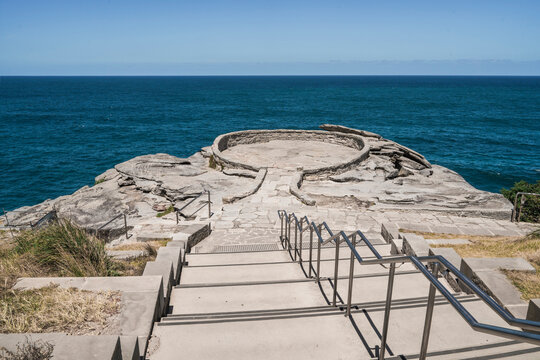 Sydney, Australia - January 2025 : Mackenzie’s Point lookout Tamarama