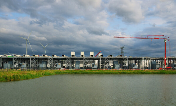 Construction of new data center section in Eemshaven
