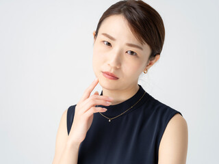 女性