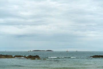 Ville de Saint-Malo - littoral et voilier