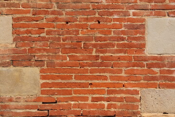 Mur de briques, Toulouse ville rose