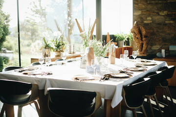 table setting in restaurant