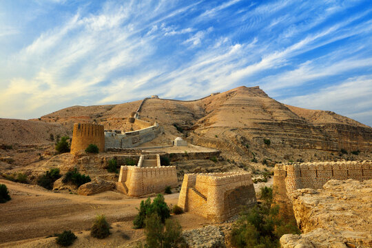 Rani Kot Fort, Sindh, Pakistan.
Ranikot Fort, also known as the Great Wall of Sindh, is a 19th-century (reconstructed) Talpur-era fort near Sann in Jamshoro District, Sindh, Pakistan.