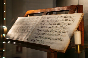 Original musical scores and pentagrams handwritten by Niccolò Paganini.