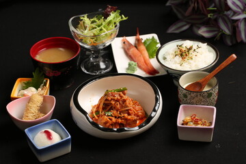food, japanese cuisine, delicious, beef stir fry kimchi set