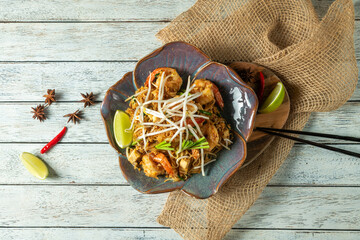Lively Stir-Fried Noodles With Shrimp and Lime