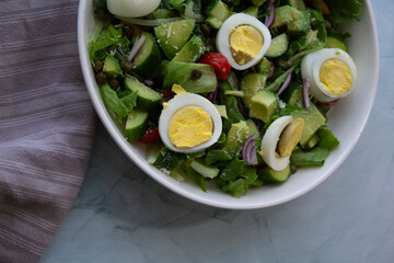 Salade Fra&icirc;che aux &OElig;ufs Durs