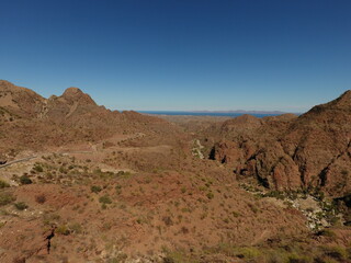 DESIERTO EN LAS MONTAÑAS DE LORETO BAJA CALIFORNIA SUR MEXICO
