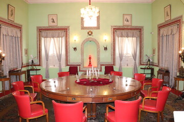 Gwalior fort and palace is a beautiful palace in Gwalior. It has beautiful interiors and is famous with the name of Scindia palace. It is frequented by travellers entire year.