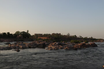 Orchha is a beautiful small town near Jhansi in Uttar Pradesh. It has great historic significance...