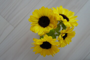 ひまわりの花飾り