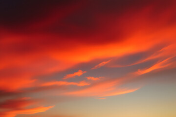 Obraz premium Dramatic Sky at Sunset Fiery Red Orange Clouds Beautiful Backdrop