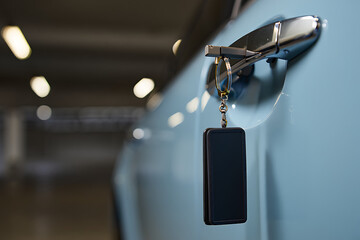 Car Door Handle with Keyring Automobile Accessory Vehicle Detail