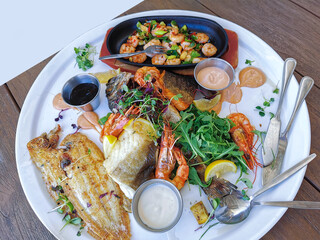 snapshot of restaurant food plate, close-up