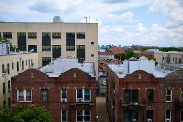Queens School and Residential Buildings (Queens, New York, USA)
