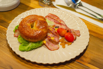 bagel bacon cheese
