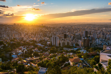 Obraz premium Beautiful Warm Sunset Over Belo Horizonte City, Capital of Minas Gerais State in Brazil