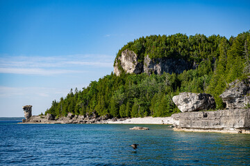 View of flowerpot rock formations on Flowerpot Island in Tobermory.
