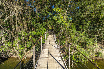 Fototapeta premium ponte de madeira na cidade de Teresina de Goiás, Estado de Goiás, região da Chapada dos Veadeiros, Brasil
