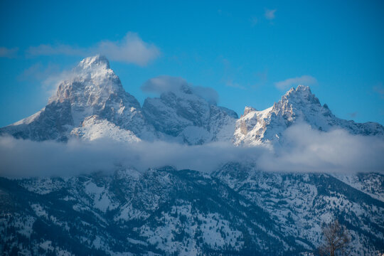 Grand Tetons Winter Images – Browse 4,173 Stock Photos, Vectors