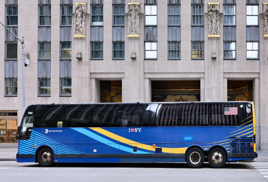 New York City bus in front of Rockefeller Center