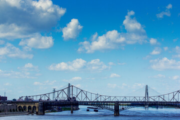 Obraz premium Eads, Martin Luther King and Stan Musial Veterans Bridges over the Mississippi River, St. Louis, Missouri