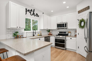 Bright and Sleek White Kitchen with Contemporary Style