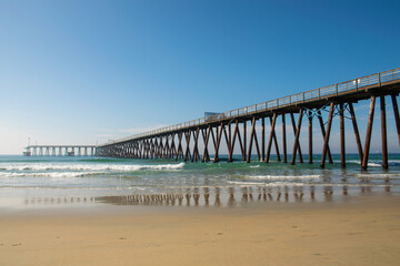 Obraz premium puente al mar