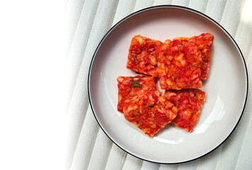  Crispy Spicy Cireng Crackers Served Fresh