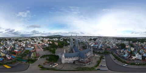 Obraz premium Mysore, India 360 VR Spherical Mirror aerial view