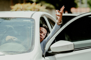 Naklejka premium Angry driver arguing out the window