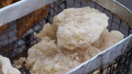 White fried food called Cireng