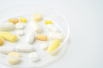 vitamin supplements capsules pill, softgel, fish oil, omega 3, vitamin E