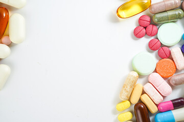vitamin supplements capsules pill, softgel, fish oil, omega 3, vitamin E