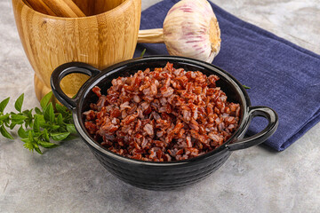 Red steamed rubine rice garnish