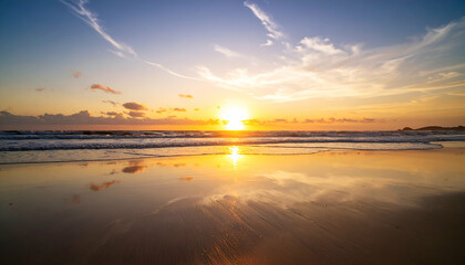 Naklejka premium Sunset Beach Ocean Reflection.