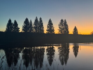 Obraz premium sunrise over lake
