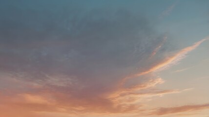 Fototapeta premium Calm Evening Sky with Soft Pastel Clouds