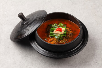  Eel soup is a spicy stew made with chopped eel, dried radish greens, dried pollack, bracken, green onions, and red peppers.
 