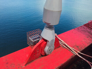 Prestressing cable connections on bridge steel frames
