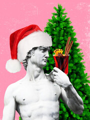 David statue in Santa hat holding mulled wine with cinnamon and orange. Humorous Christmas collage for modern art lovers and festive decor.

