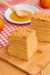 Delicious honey cake: layered dessert with sweet honey and crumb topping